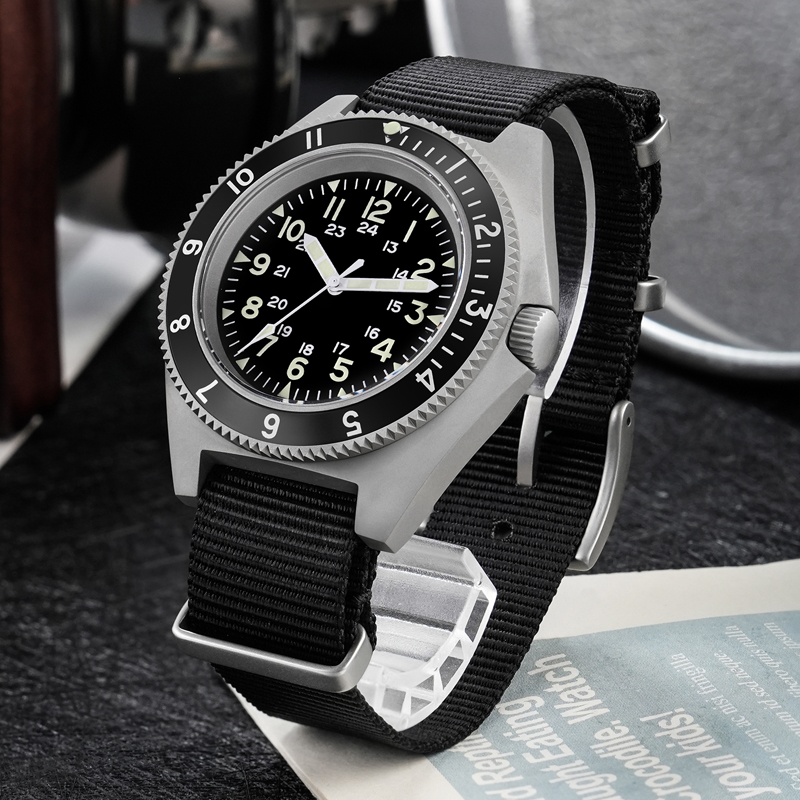 Watchdives WD1972 쿼츠 시계 사파이어 빛 - Men'S Fashion Jewelry 리뷰 및 가격